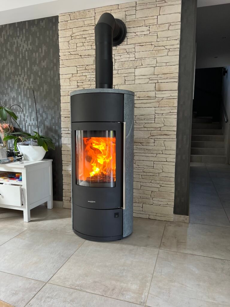 poêle à bois Oranier installé par Bertet Chauffage Plomberie à Salon-de-Provence